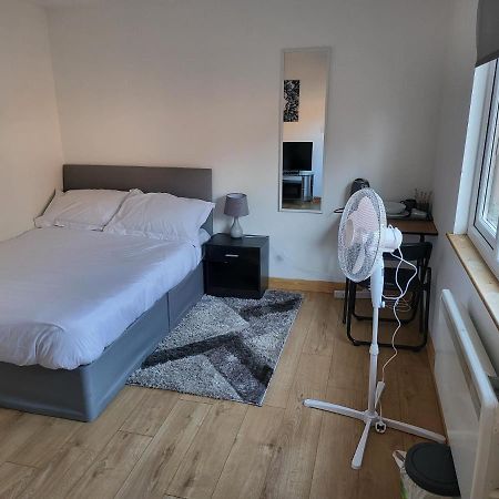 Hotel Midway Watford  Esterno foto